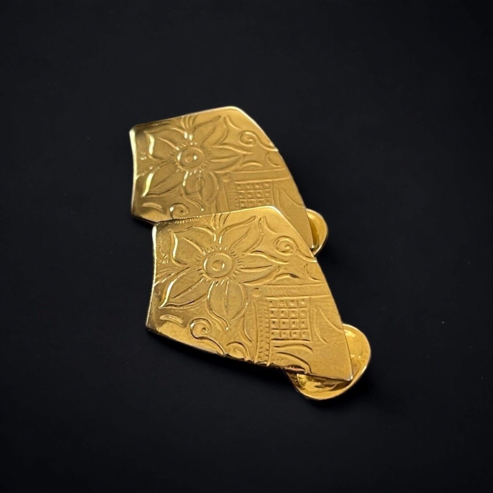 Vintage Gold Tone Geometric Engraved Floral Abstract Shield Clip On Earrings